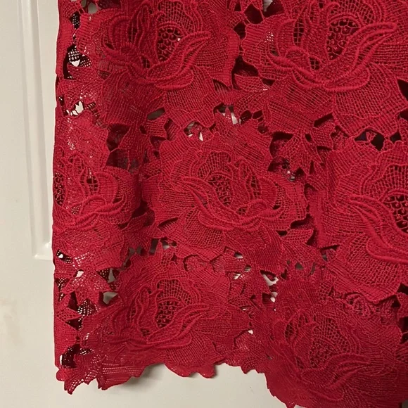 ❤️Rafaella Red Floral Lace Top - Picture 8 of 8
